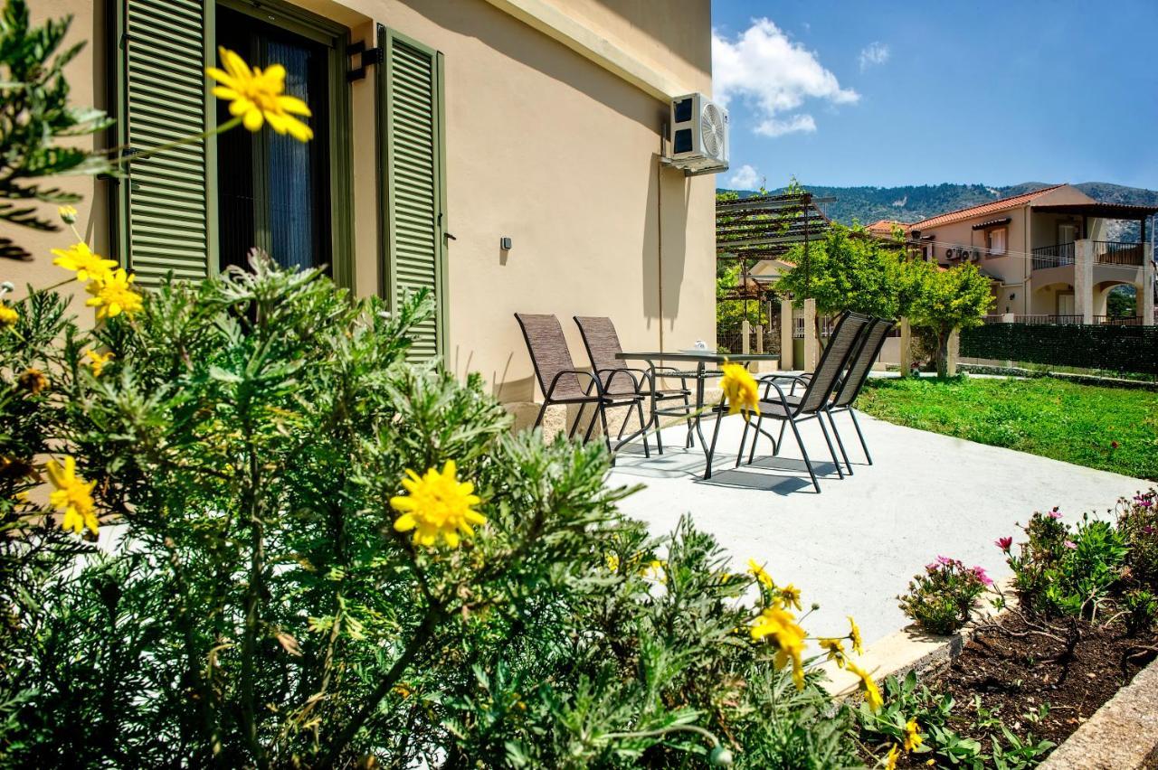 Garbis Garden View Apartment Valsamata